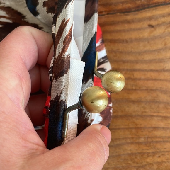 Chico’s Clutch - Picture 8 of 16